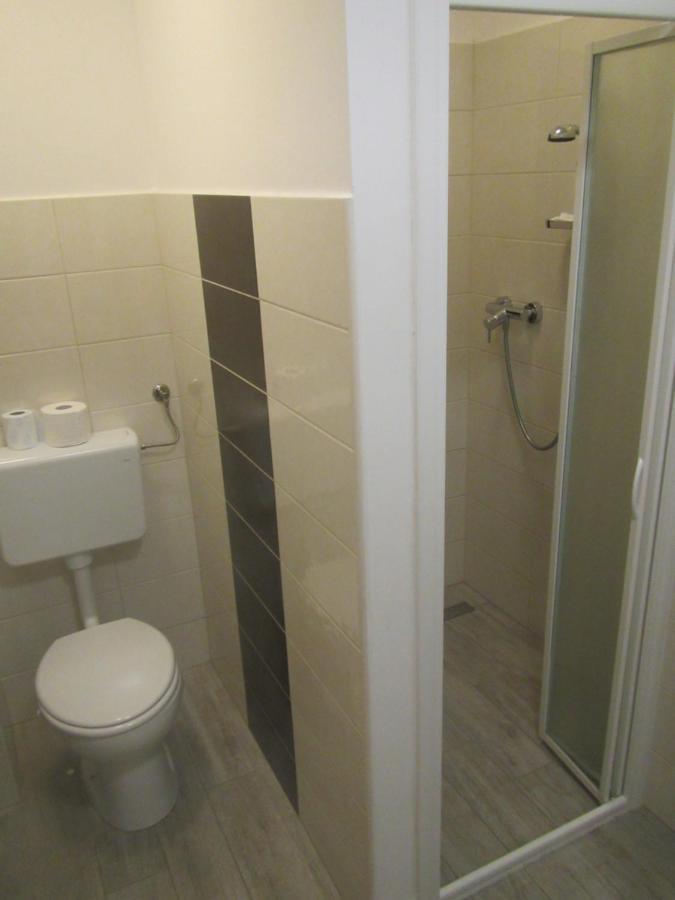 Pod Orehi Bed & Breakfast Postojna Dış mekan fotoğraf